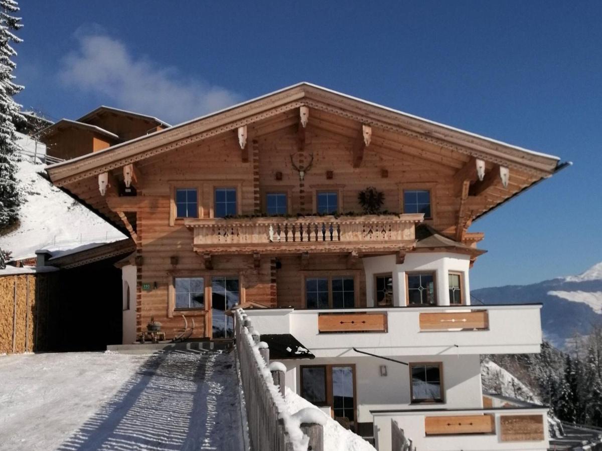 Holiday Flat Schoeser, Fuegen Fuegenberg Zewnętrze zdjęcie