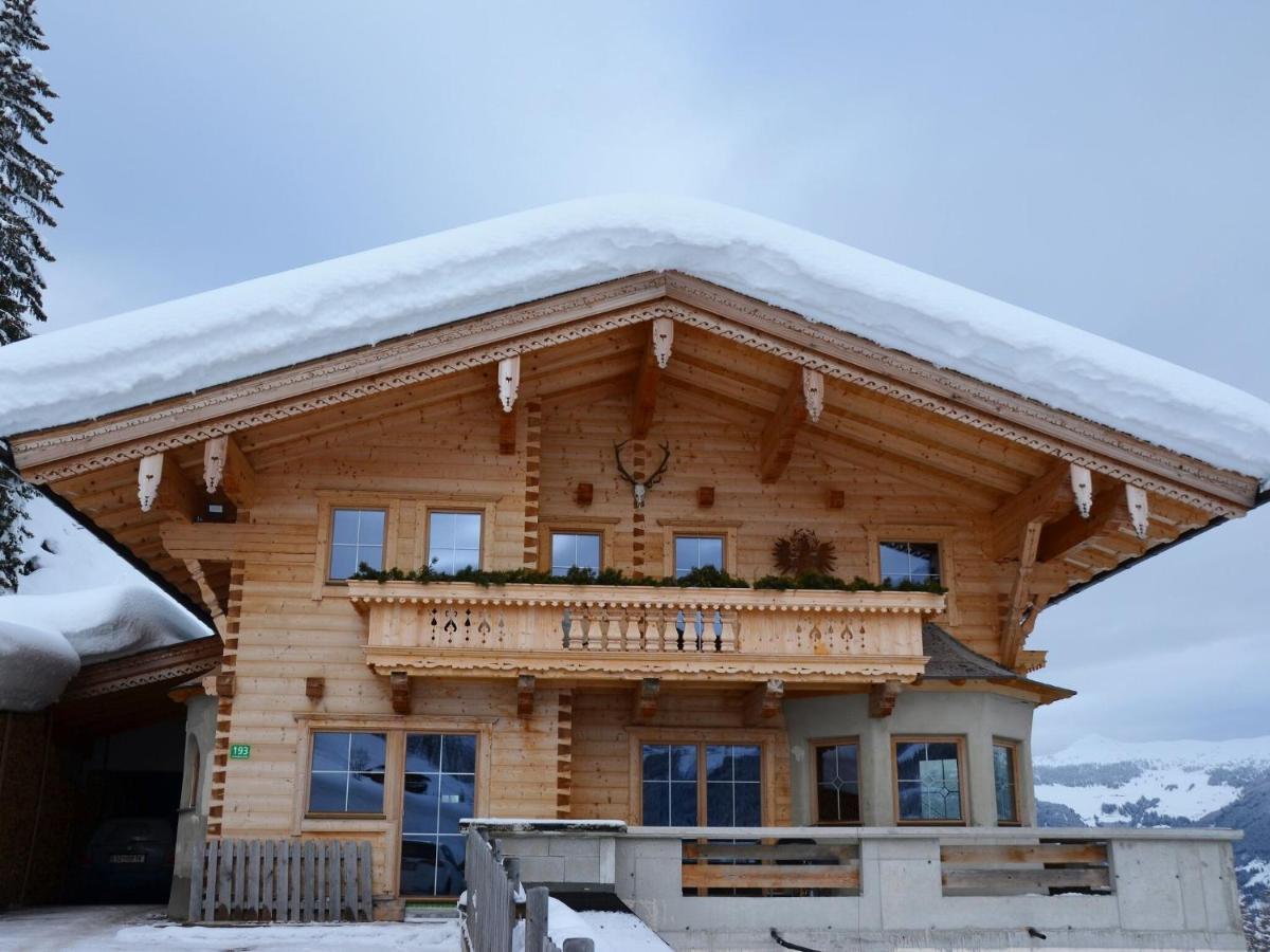 Holiday Flat Schoeser, Fuegen Fuegenberg Zewnętrze zdjęcie